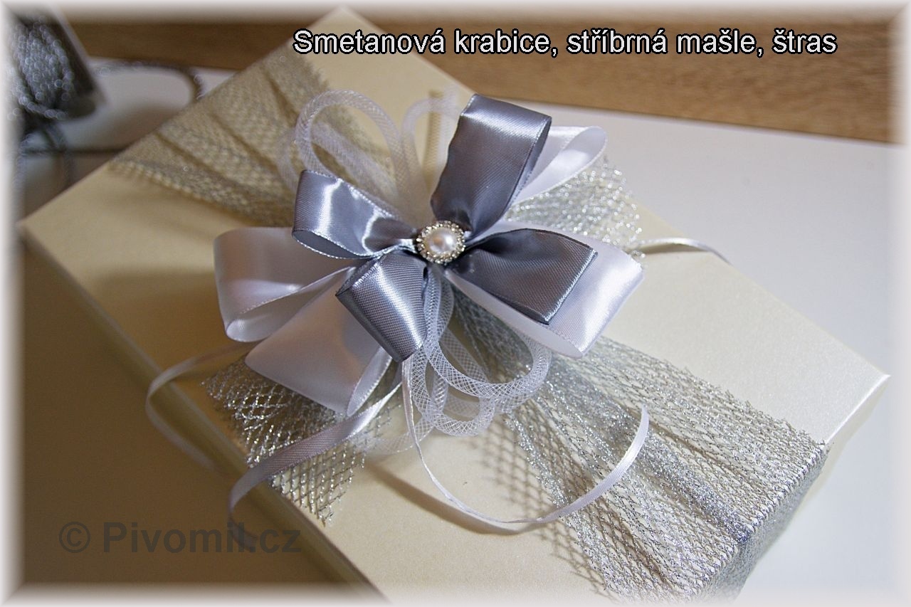 Dárková krabice smetanová perleťová