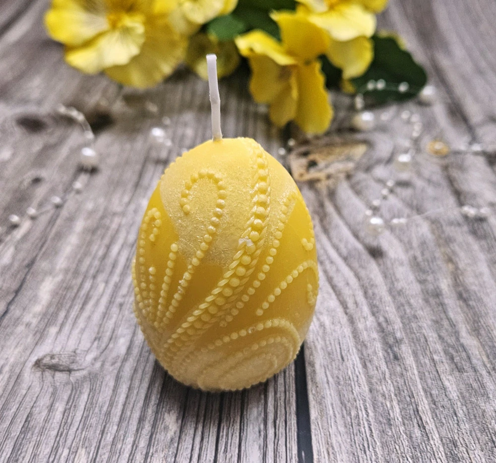 Voskové kraslice - dvě vonné svíčky vejce