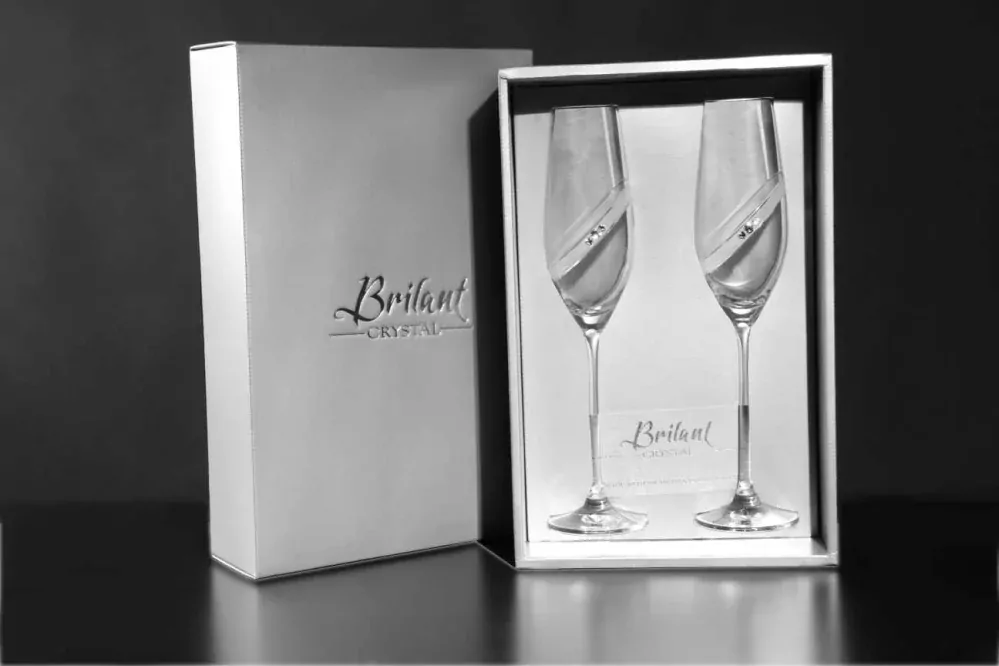 Ring SWAROVSKI® svatební číše se jmény novomanželů