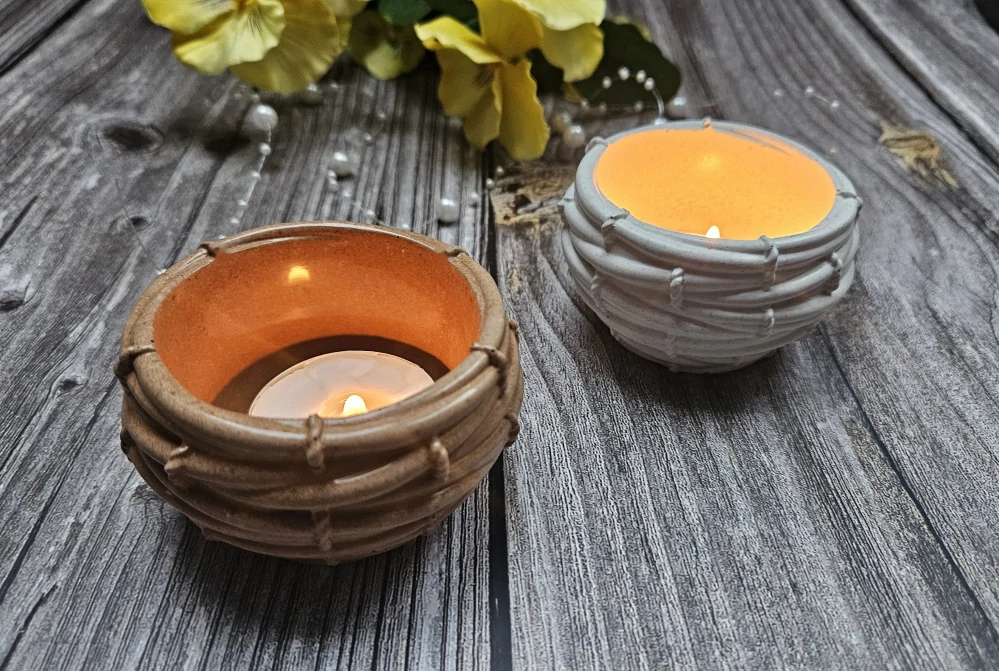 Svícen - pletený košík 