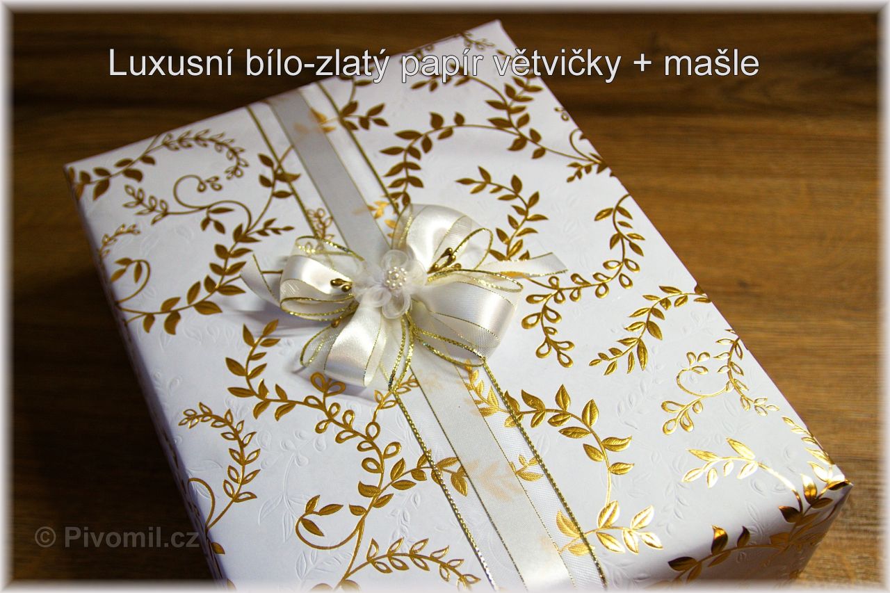 Svatební sklenice Lovely se jmény novomanželů