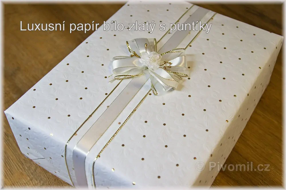 Heart SWAROVSKI® sklenice na víno se jmény novomanželů