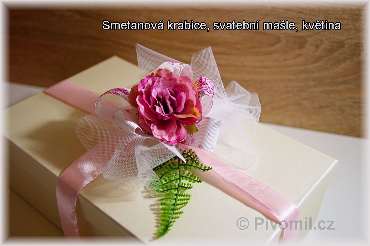 Krajková svatba 13. výročí - sklenice se jmény a krajkou