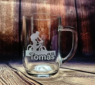 Půllitr s motivem CYKLISTA se jménem